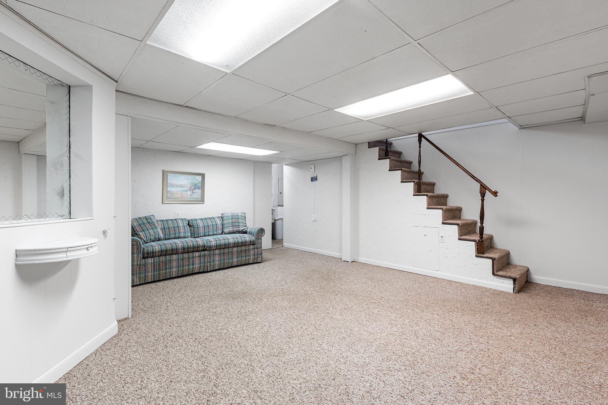 325 Wyndmoor Road Springfield, PA 19064 - Photo 27 of 45 a view of entryway and hall