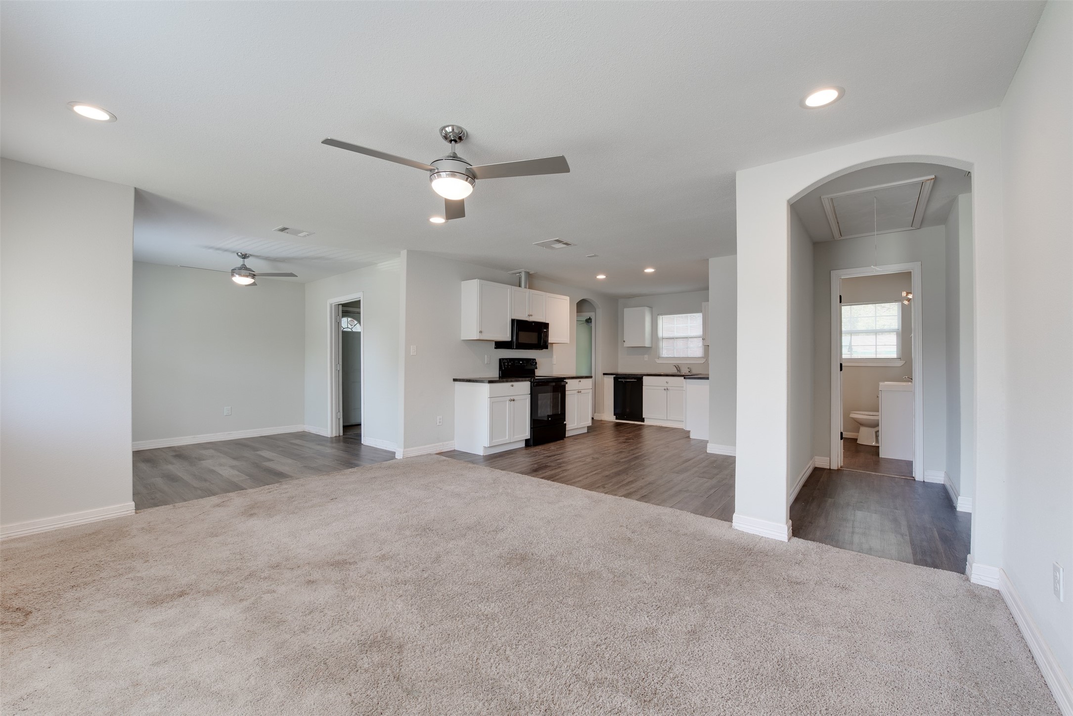7601 Springdale Street Houston, TX 77028 - Photo 5 of 25