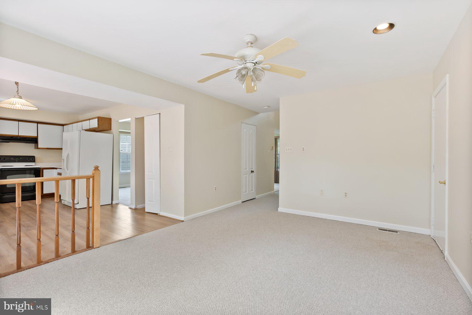 13 Bellinger Court Reisterstown, MD 21136 - Photo 10 of 37 a view of an empty room with a window