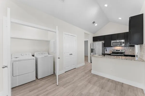 $1,450 | 846 Omeara, Montgomery, TX 77316