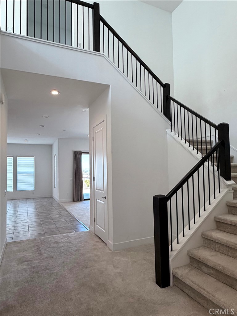 20756 Bluebird Court Porter Ranch, CA 91326 - Photo 15 of 34 Gallery Image 15