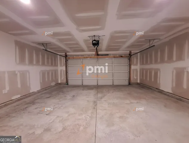 $2,275 | 516 Liberty Hall Drive, Bonaire, GA 31005