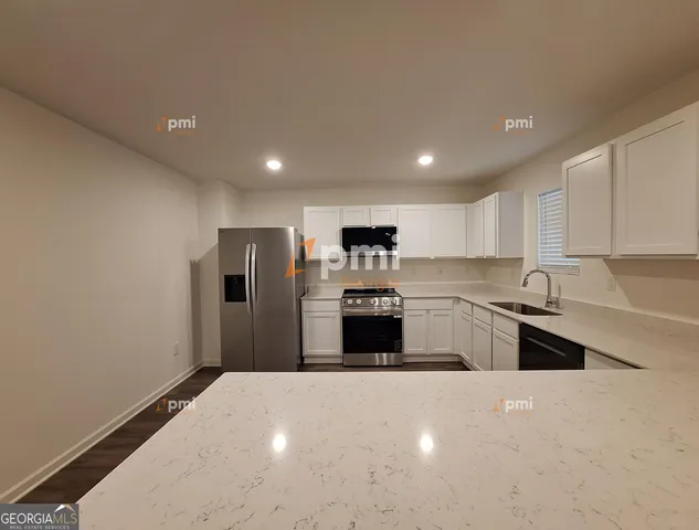 $2,275 | 516 Liberty Hall Drive, Bonaire, GA 31005