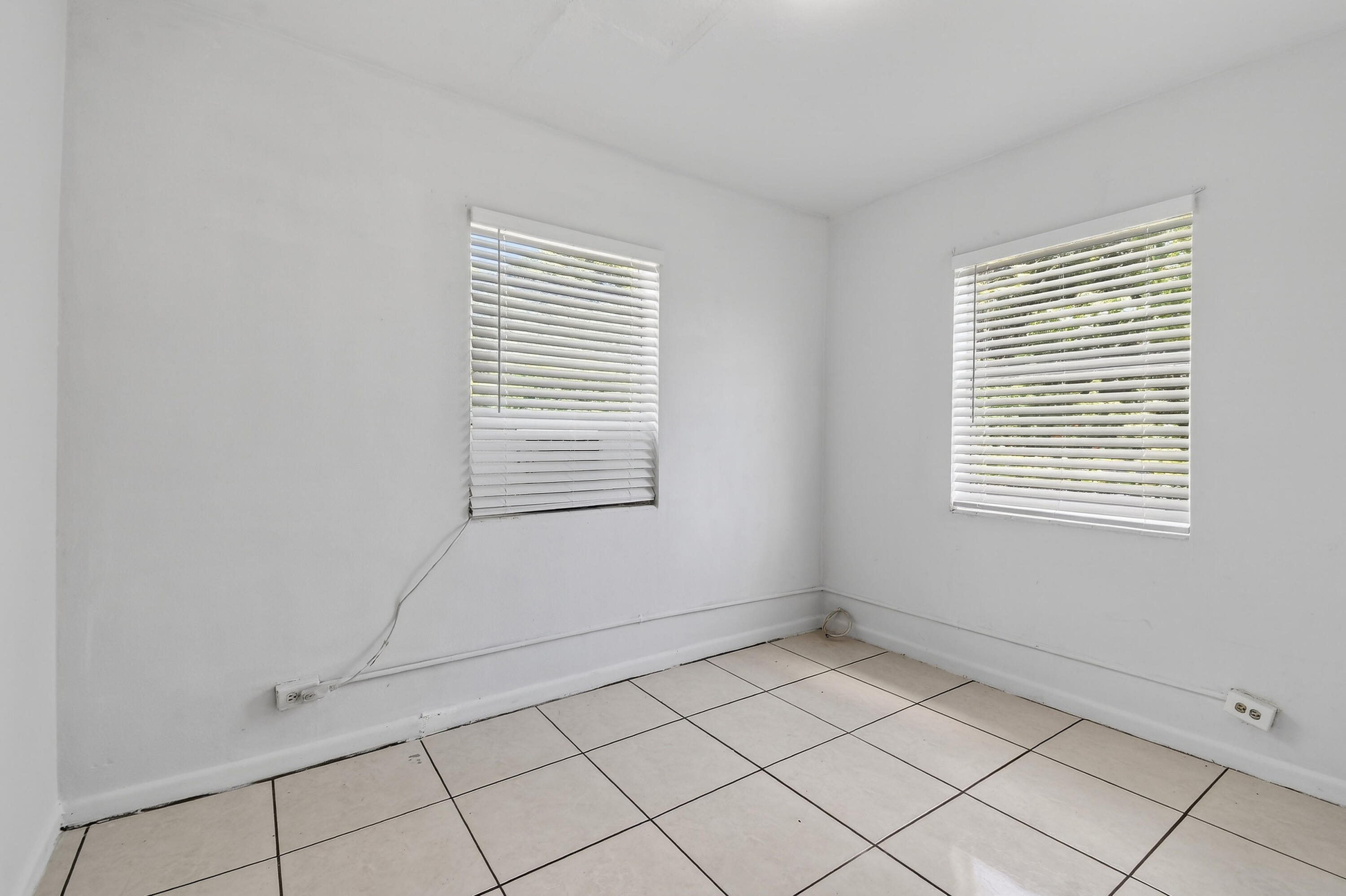 1172 West 34th Street, Unit 2 Riviera Beach, FL 33404 - Photo 12 of 18 1172W34thSt#2(18)