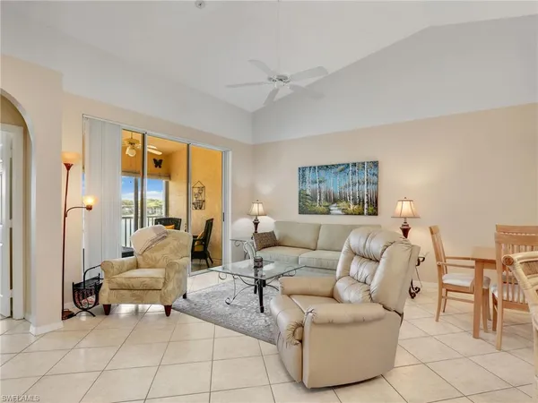 $2,200 | 2408 Millcreek Lane, Unit 202, Naples, FL 34119
