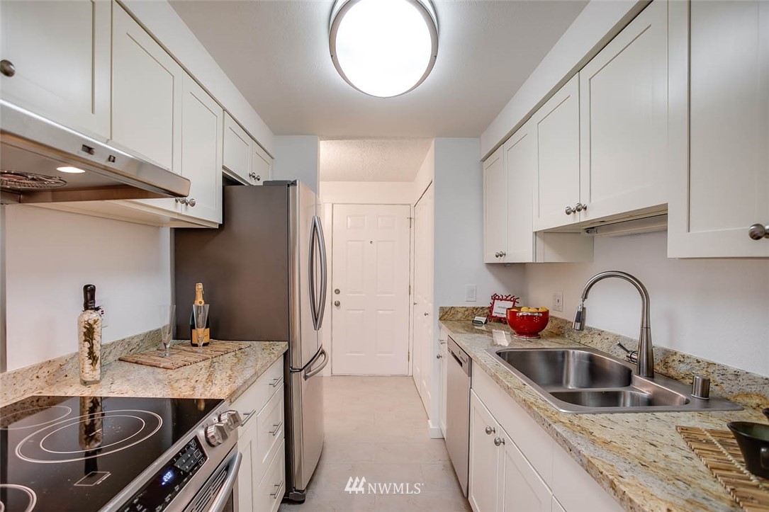 12119 Bel-Red Road, Unit B104 Bellevue, WA 98005 - Photo 8 of 17