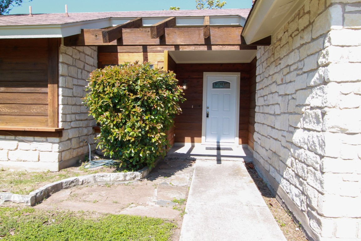 605 Timber Trail Cedar Park, TX 78613 - Photo 5 of 36