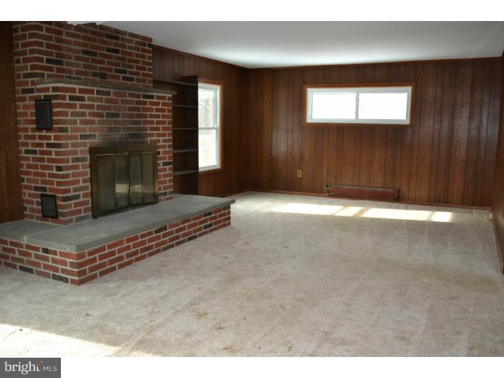 4082 Campbell Road Pennsburg, PA 18073 - Photo 6 of 13 Gallery Image 6
