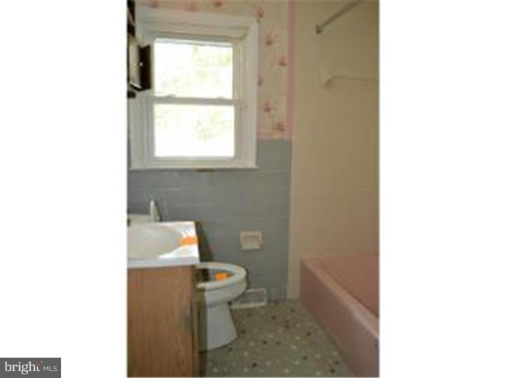 4082 Campbell Road Pennsburg, PA 18073 - Photo 10 of 13 Gallery Image 10