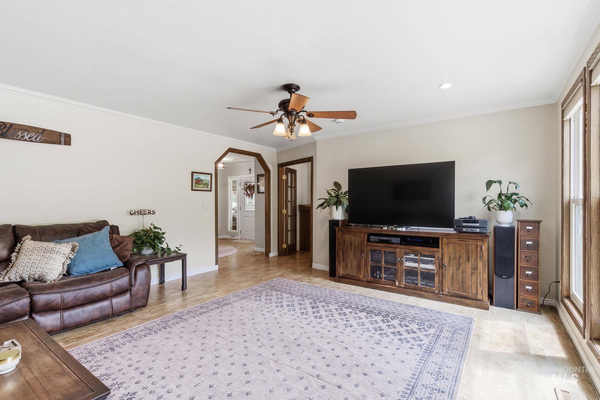 1621 Artesian Road Eagle, ID 83616 - Photo 9 of 50