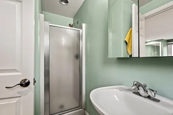 $899,000 | 8 Summit View Drive, Swampscott, MA 01907