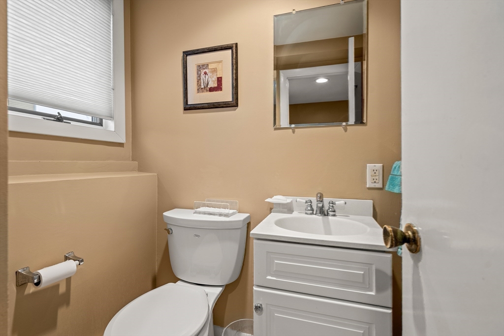 8 Summit View Drive Swampscott, MA 01907 - Photo 29 of 37