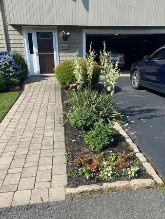 $899,000 | 8 Summit View Drive, Swampscott, MA 01907