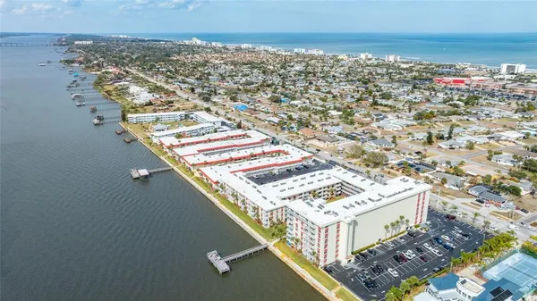 $239,750 | 2711 North Halifax Avenue, Unit 695, Daytona Beach, FL 32118