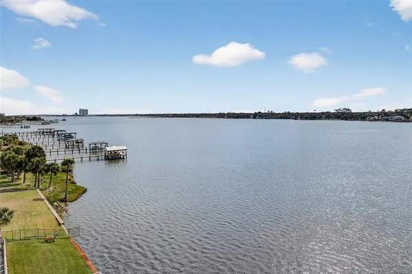 $239,750 | 2711 North Halifax Avenue, Unit 695, Daytona Beach, FL 32118