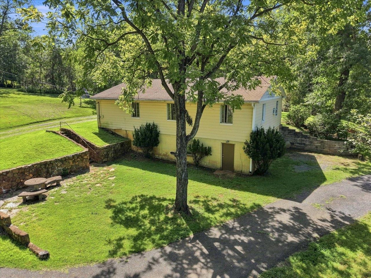 2179 Greenfield Road Afton, VA 22920 - Photo 8 of 46 Gallery Image 8