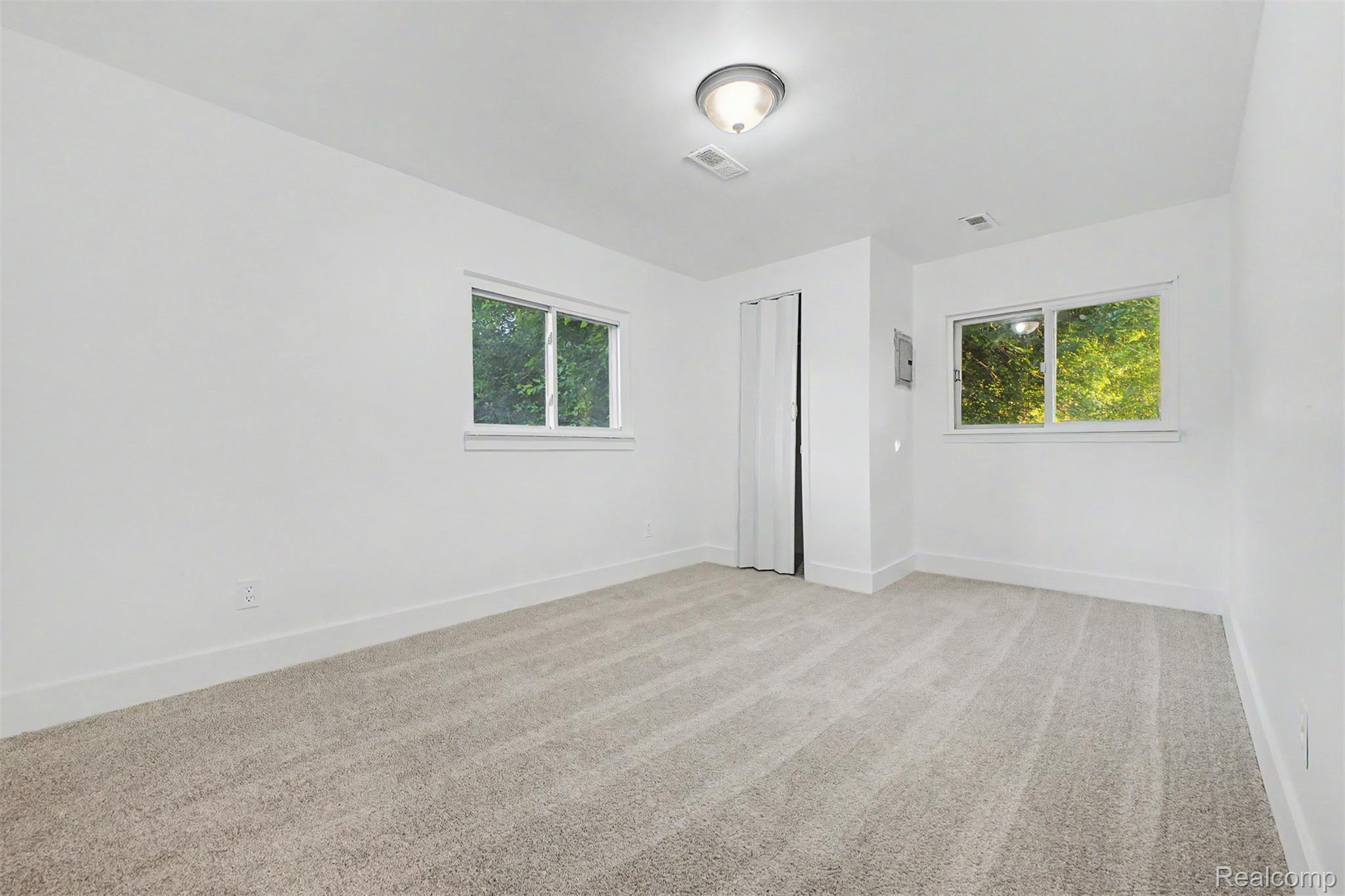 26718 Penn Street Inkster, MI 48141 - Photo 20 of 27 20.jpg