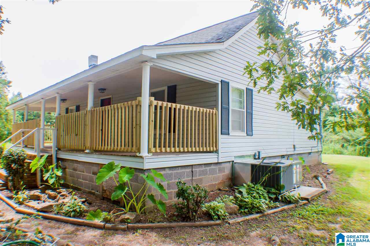 1683 Corner Road Hayden, AL 35079 - Photo 3 of 46