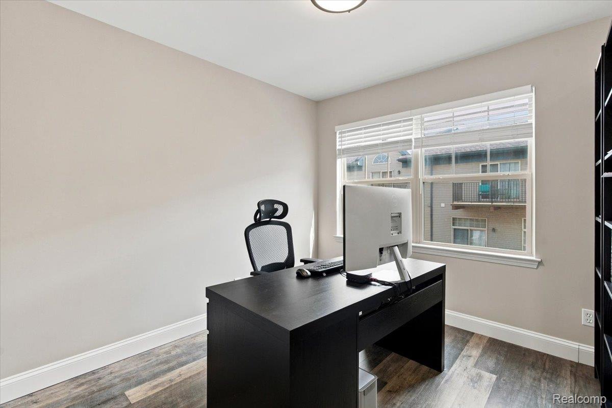 100 Adelaide Street Detroit, MI 48201 - Photo 21 of 36 33-100 Adelaide-33.jpg