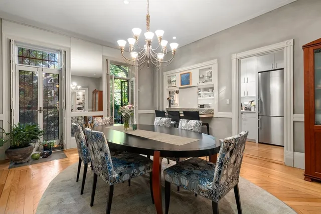 $2,995,000 | 236 Walnut Street, Brookline, MA 02445