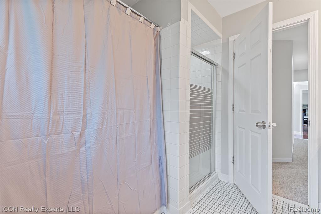 1533 Walton Boulevard Rochester Hills, MI 48309 - Photo 18 of 30