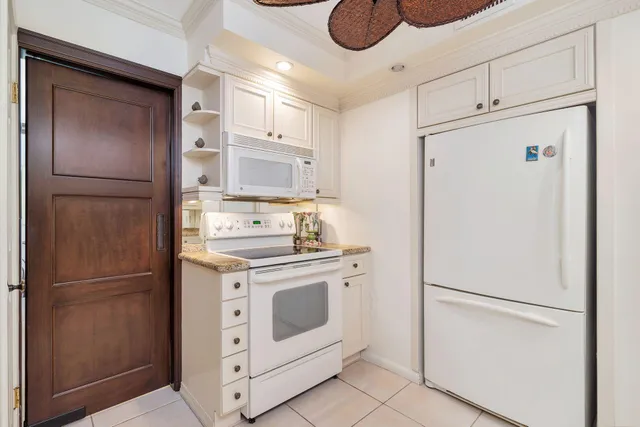 $14,500 | 170 North Ocean Boulevard, Unit 409, Palm Beach, FL 33480