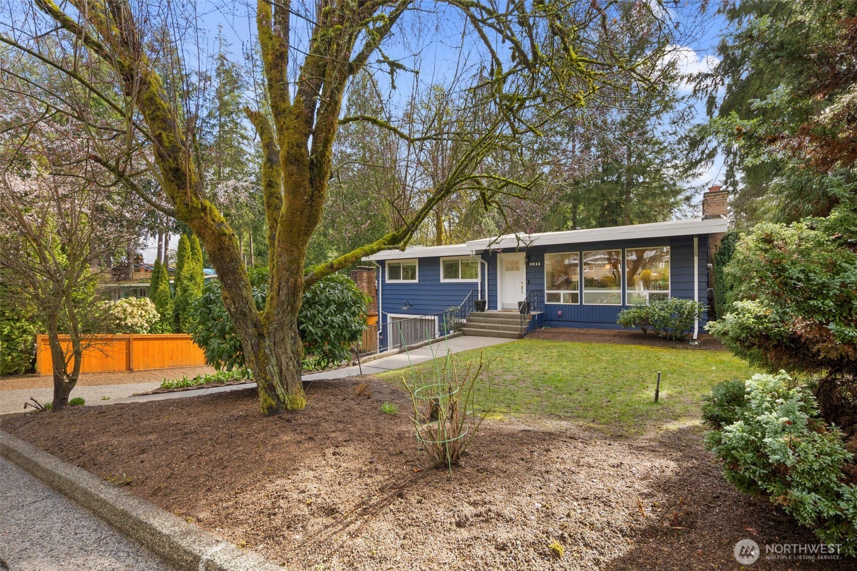 9215 Northeast 183rd Street Bothell, WA 98011 - Photo 34 of 36