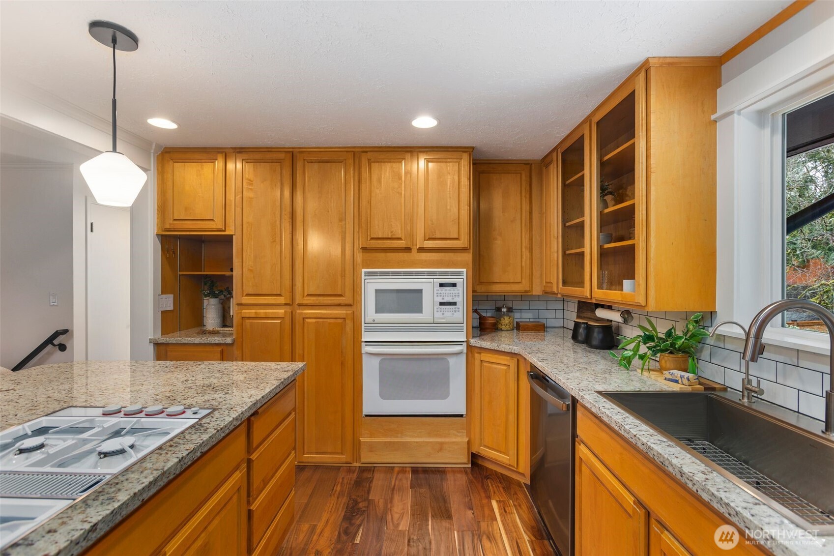 9215 Northeast 183rd Street Bothell, WA 98011 - Photo 9 of 36