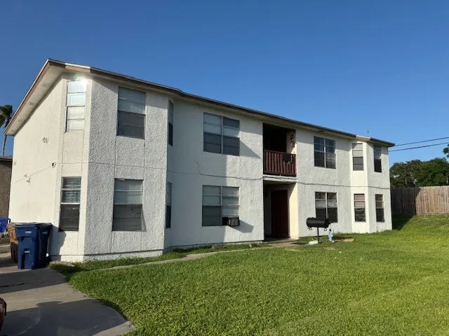 $875 | 825 Quetzal Street, Unit 3, Corpus Christi, TX 78418
