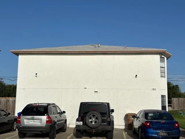 $875 | 825 Quetzal Street, Unit 3, Corpus Christi, TX 78418