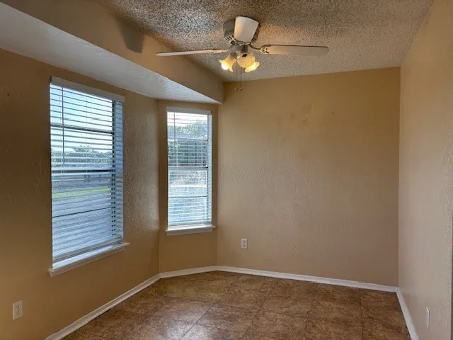 $875 | 825 Quetzal Street, Unit 3, Corpus Christi, TX 78418