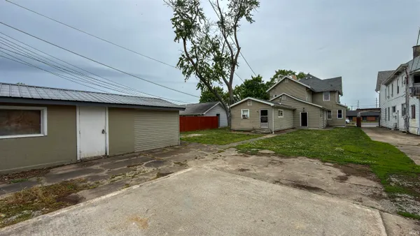 $360,000 | 21 East Chandler Avenue, Evansville, IN 47713