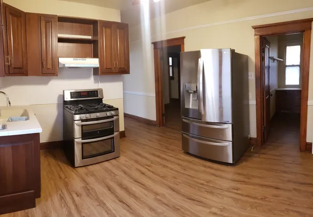 $1,500 | 1811 South Komensky Avenue, Unit 1, Chicago, IL 60623