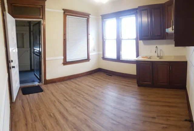 $1,500 | 1811 South Komensky Avenue, Unit 1, Chicago, IL 60623