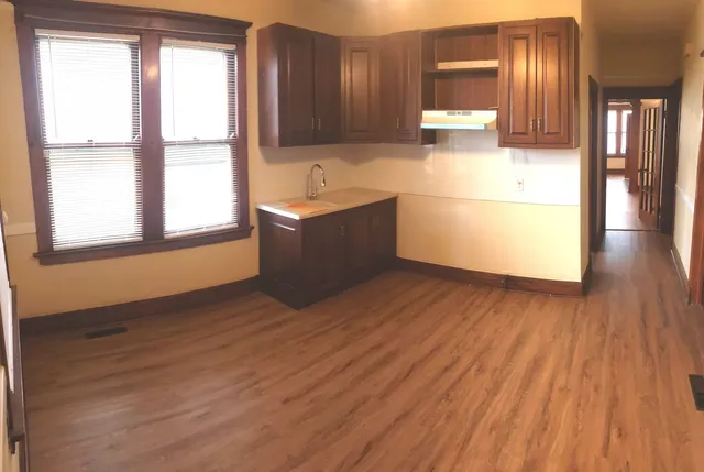 $1,500 | 1811 South Komensky Avenue, Unit 1, Chicago, IL 60623