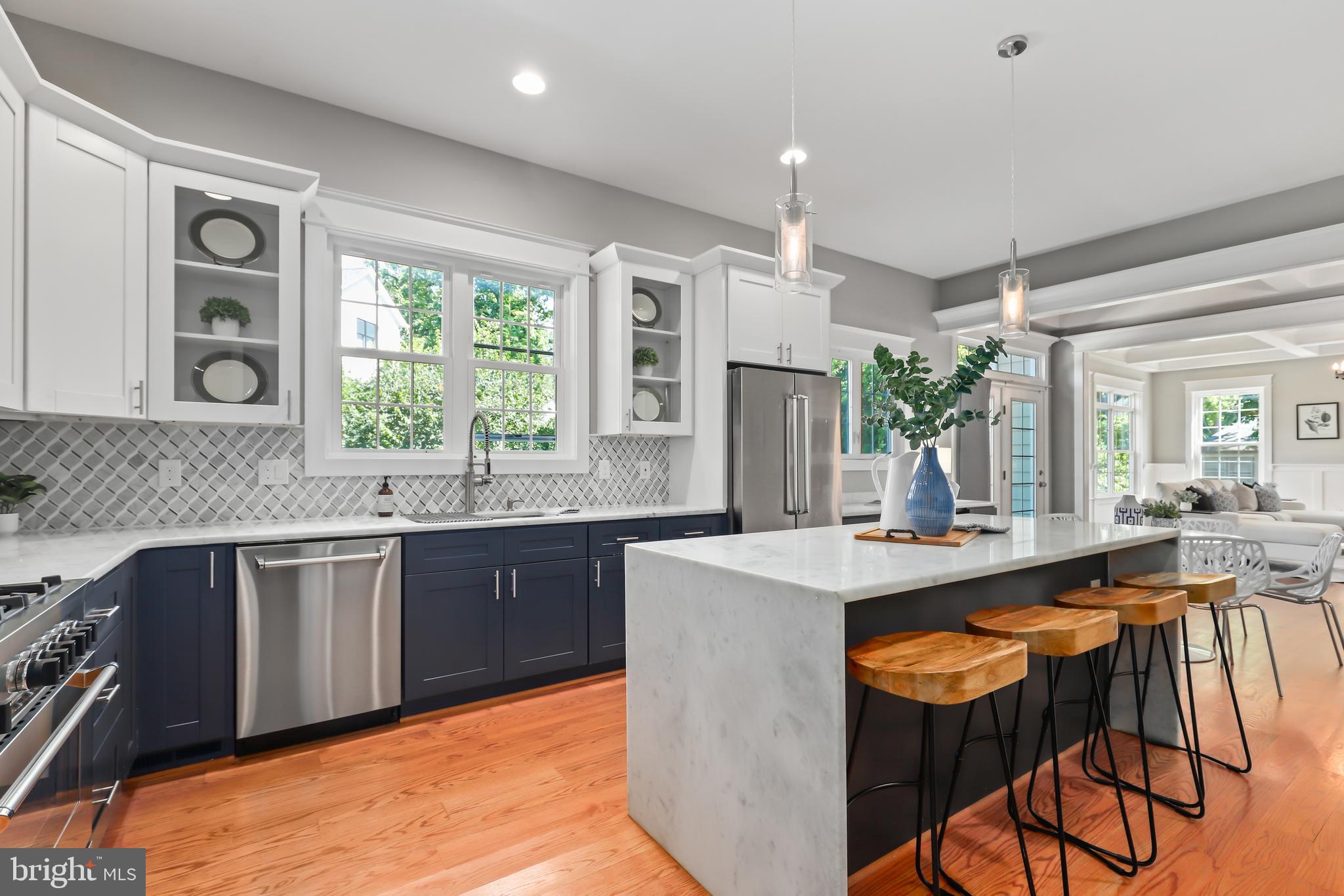 203 Tapawingo Road Southwest Vienna, VA 22180 - Photo 16 of 59