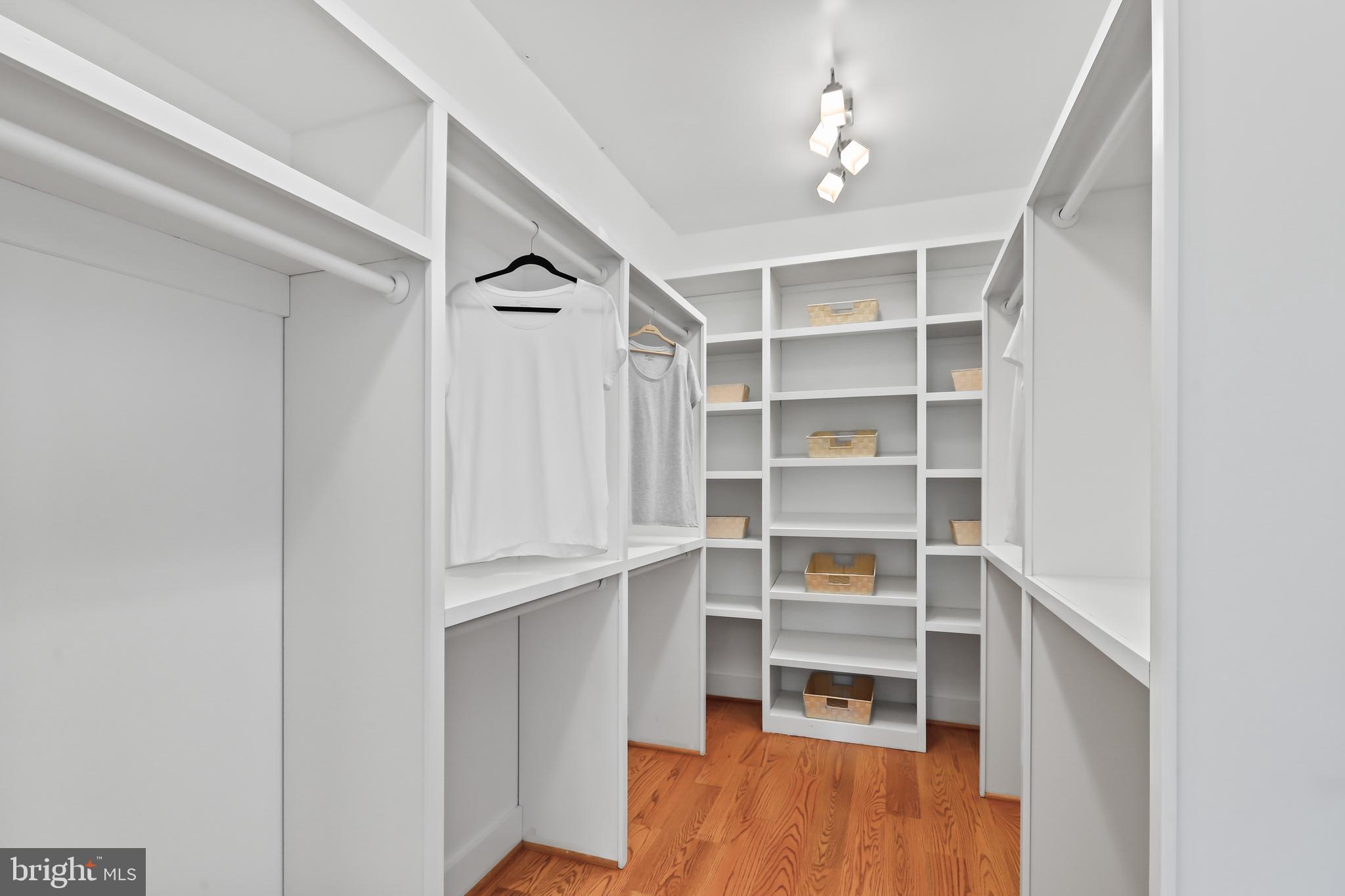 203 Tapawingo Road Southwest Vienna, VA 22180 - Photo 29 of 59