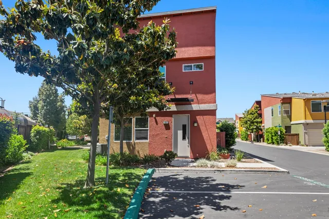 $434,000 | 853 Bainite Court, West Sacramento, CA 95691