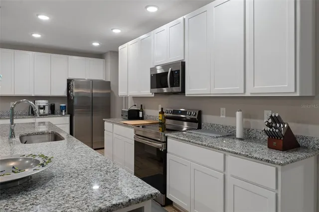 $389,900 | 15 Lone Pine Street, Homosassa, FL 34446