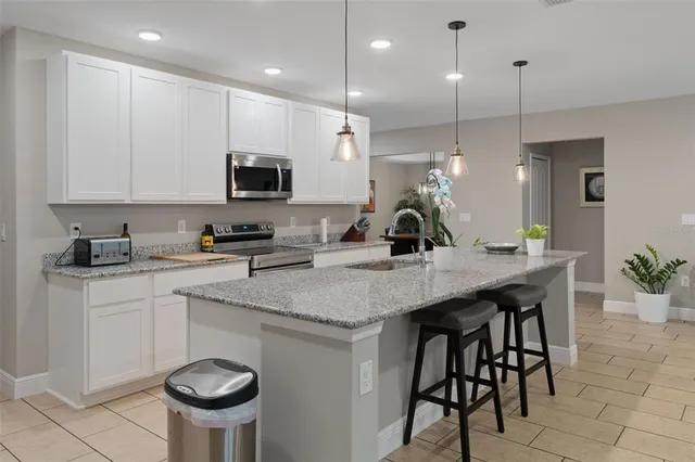 $389,900 | 15 Lone Pine Street, Homosassa, FL 34446