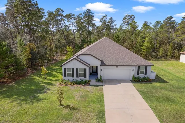 $389,900 | 15 Lone Pine Street, Homosassa, FL 34446
