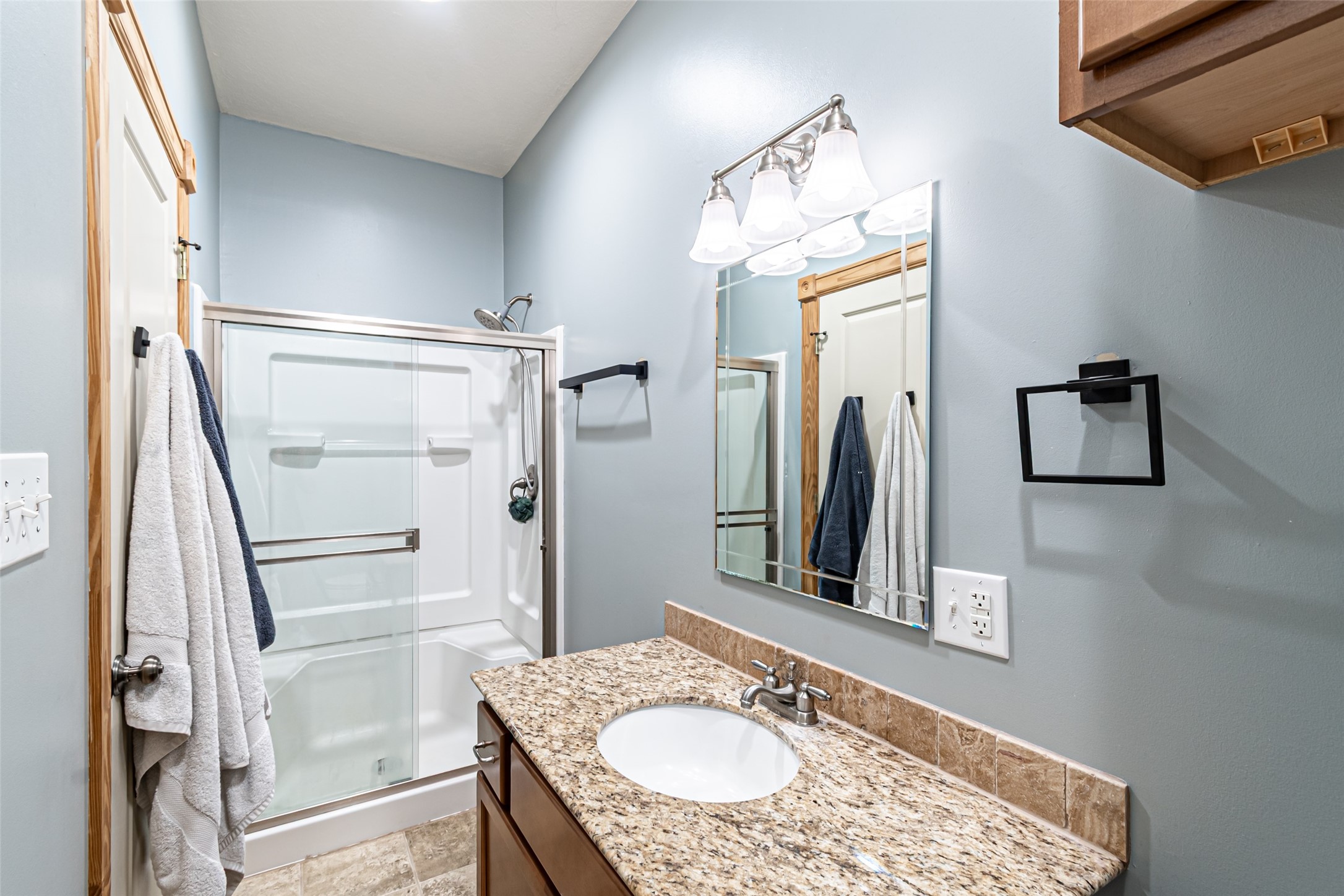 38766 Wyatt Chapel Road Hempstead, TX 77445 - Photo 27 of 45 Bathroom