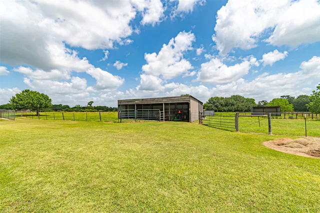 $750,000 | 38766 Wyatt Chapel Road, Hempstead, TX 77445