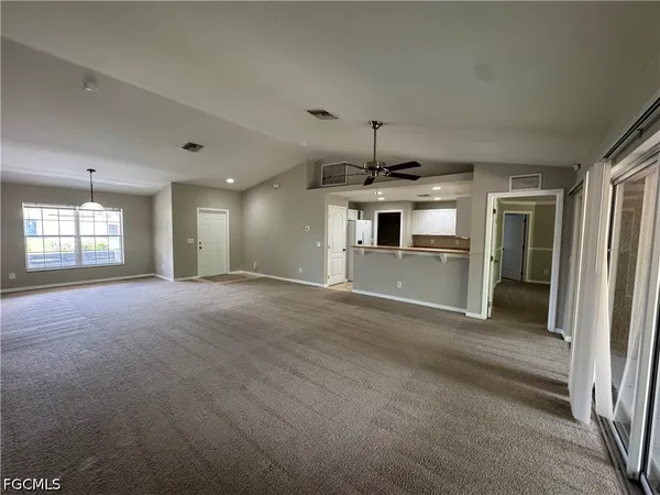 $1,850 | 2912 48th Street West, Lehigh Acres, FL 33971