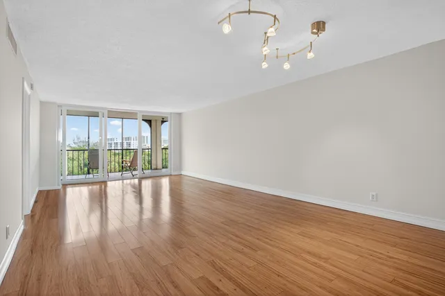 $3,000 | 1631 Riverview Road, Unit 504, Deerfield Beach, FL 33441