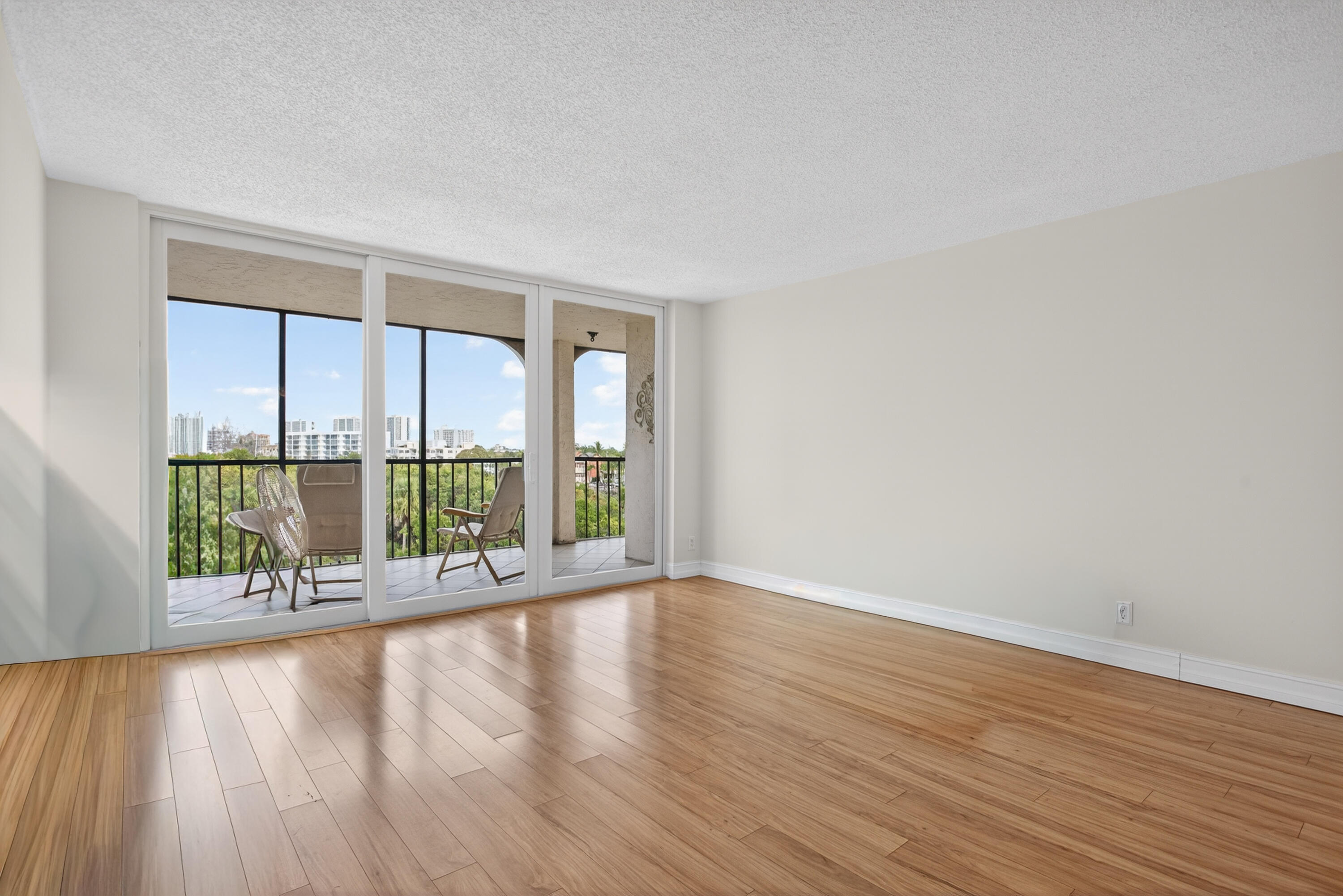 1631 Riverview Road, Unit 504 Deerfield Beach, FL 33441 - Photo 22 of 49 LIVING ROOM