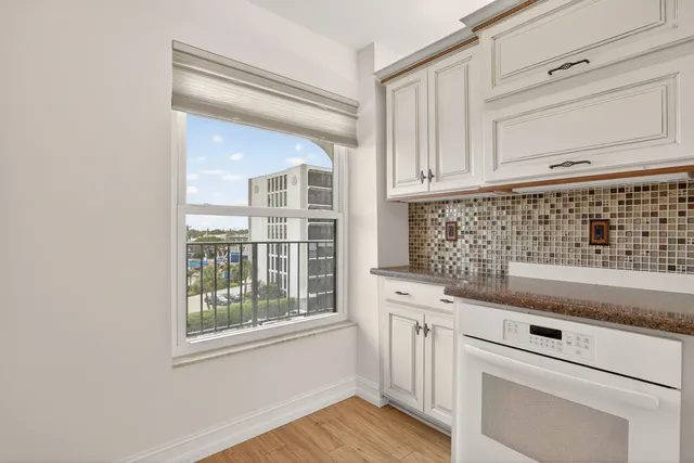 $3,000 | 1631 Riverview Road, Unit 504, Deerfield Beach, FL 33441