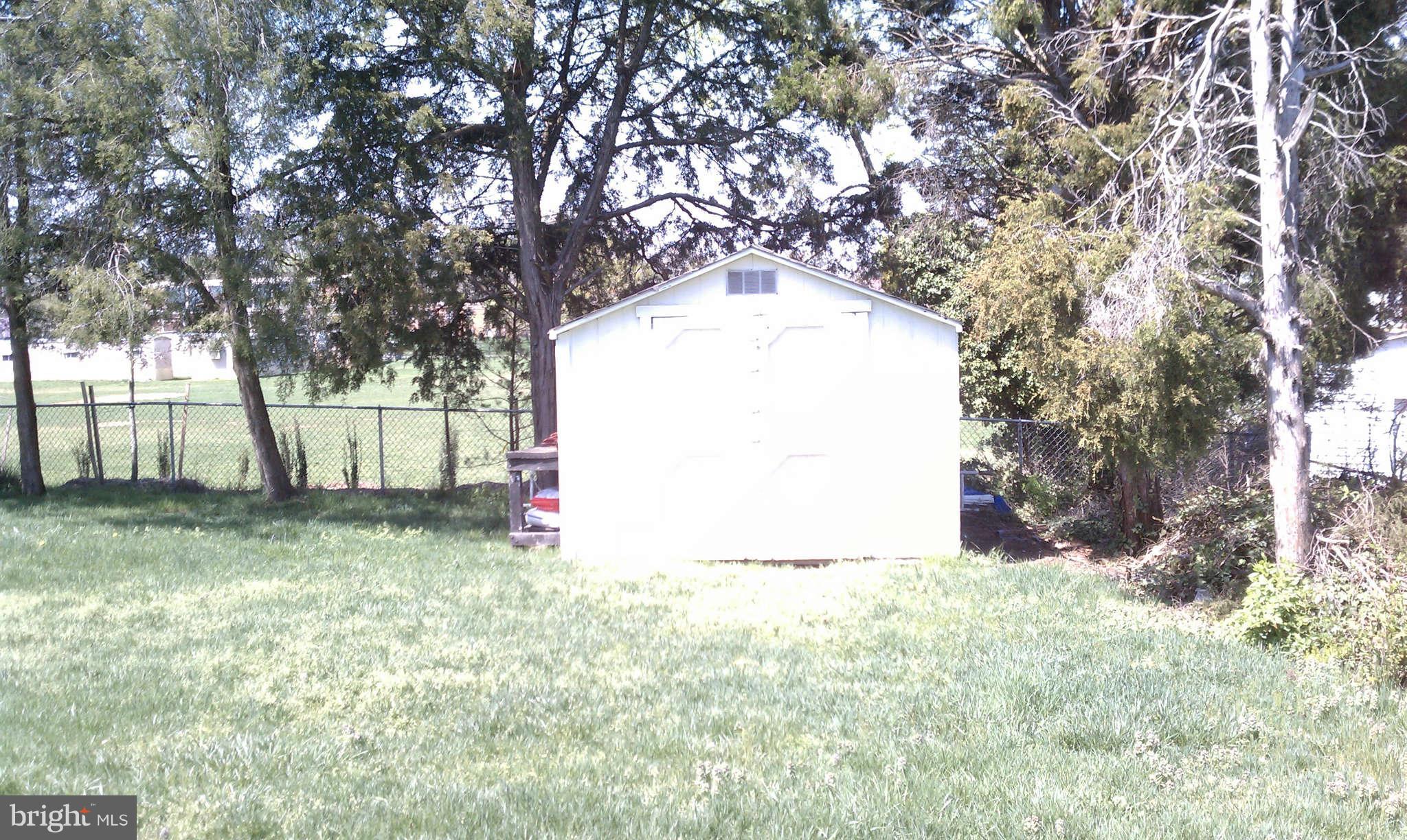5802 Channing Road Springfield, VA 22150 - Photo 4 of 5 Exterior (General)