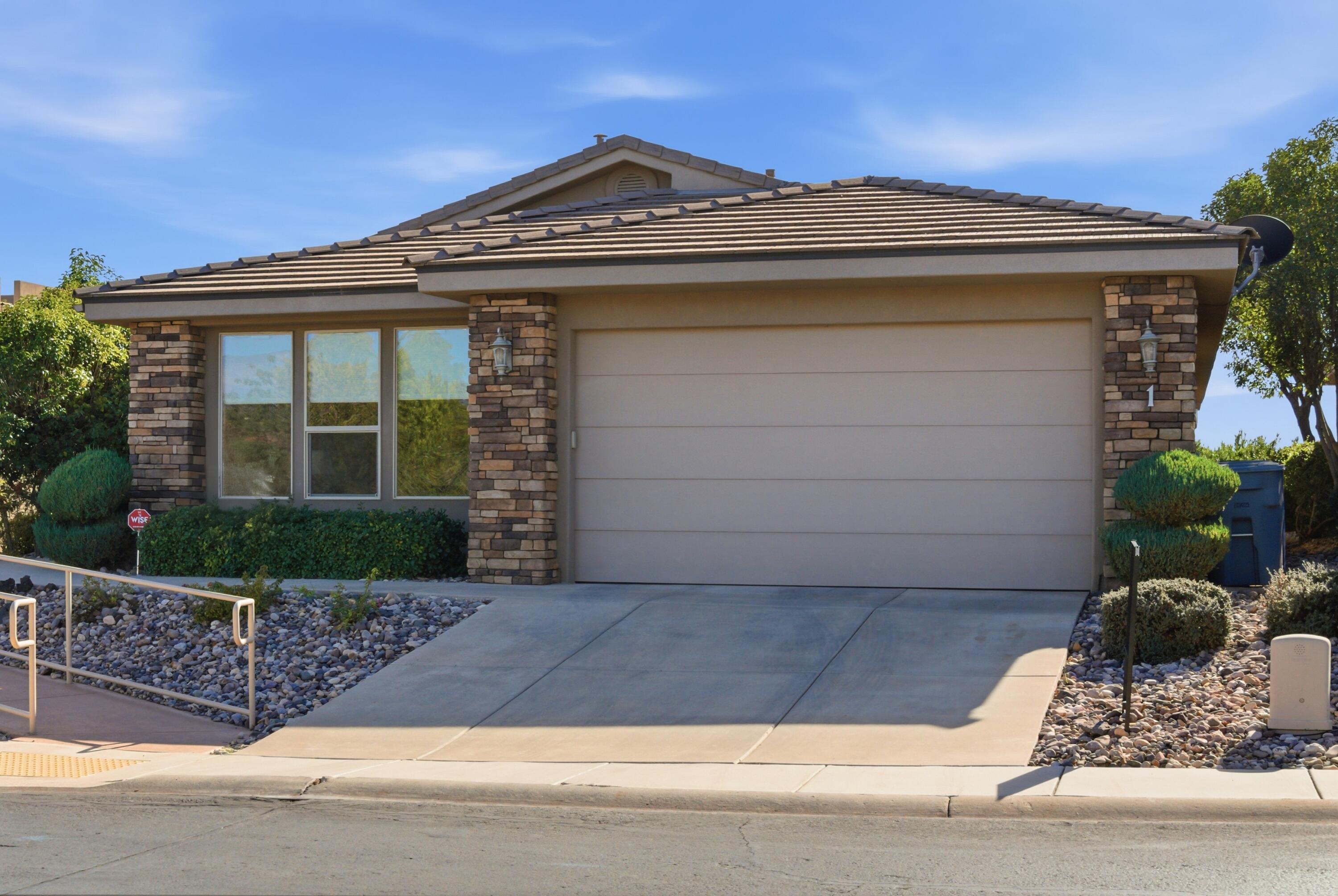 409 North Country Lane, Unit 1 St. George, UT 84770 - Photo 3 of 39 Front Elevation