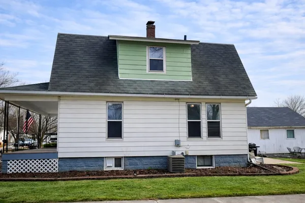 $89,900 | 411 West Park Street, Morrison, IL 61270
